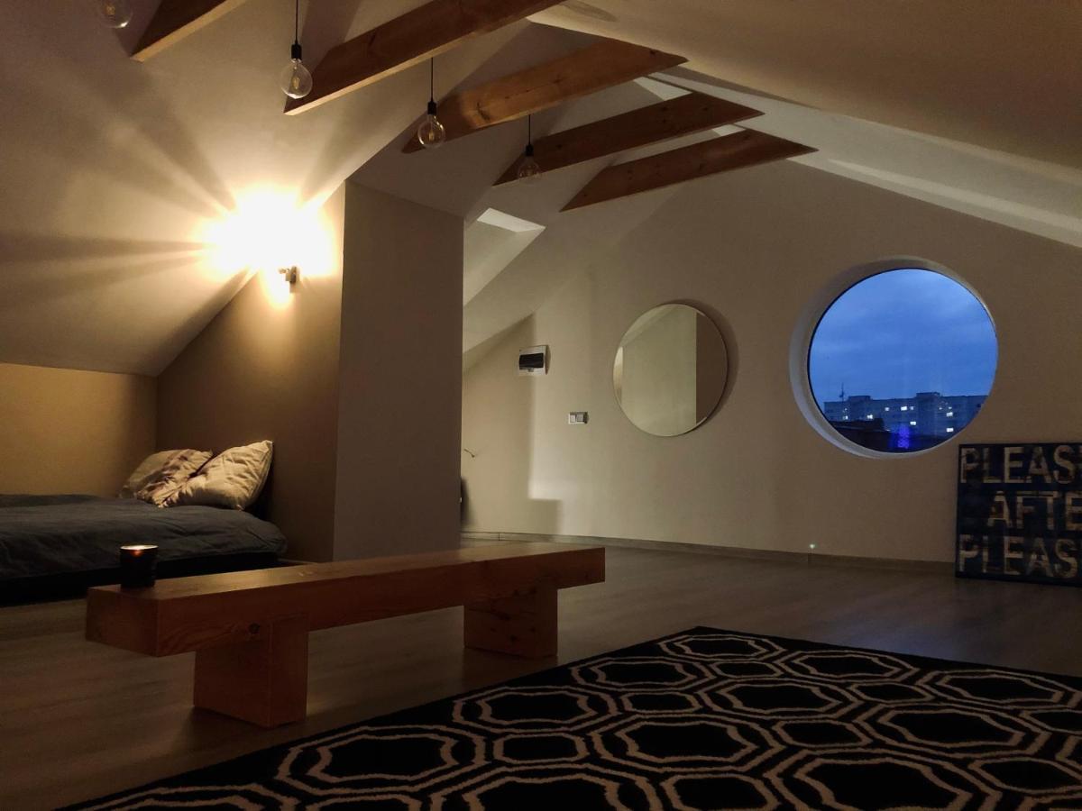 Вілла Two Story Tiny House Вентспілс Екстер'єр фото